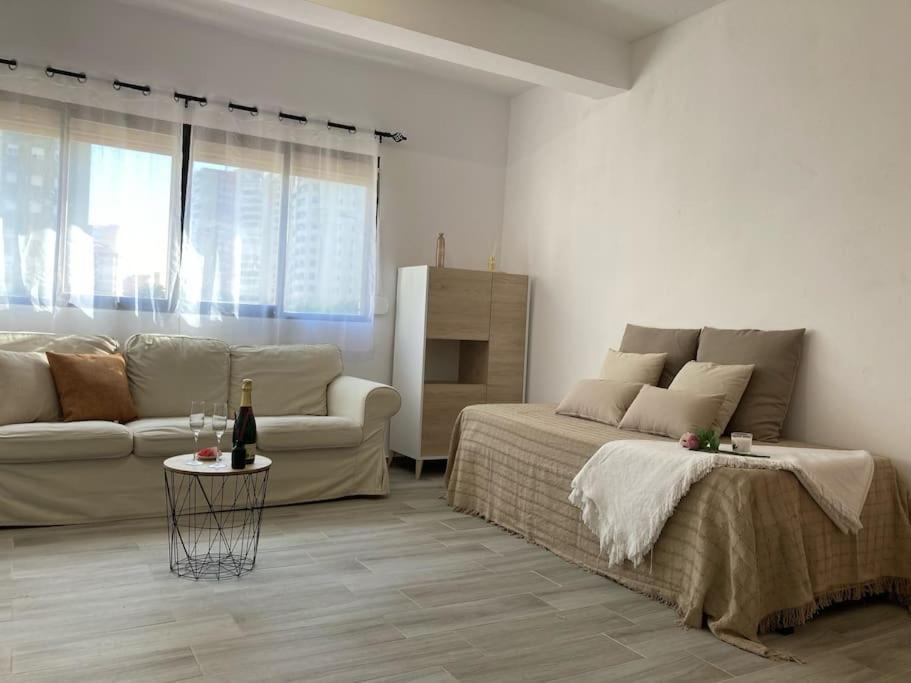 Coqueto Apartamento De Playa Con Piscina Y Terraza Valencia Eksteriør billede