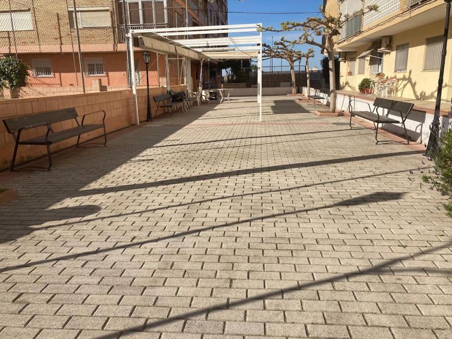 Coqueto Apartamento De Playa Con Piscina Y Terraza Valencia Eksteriør billede