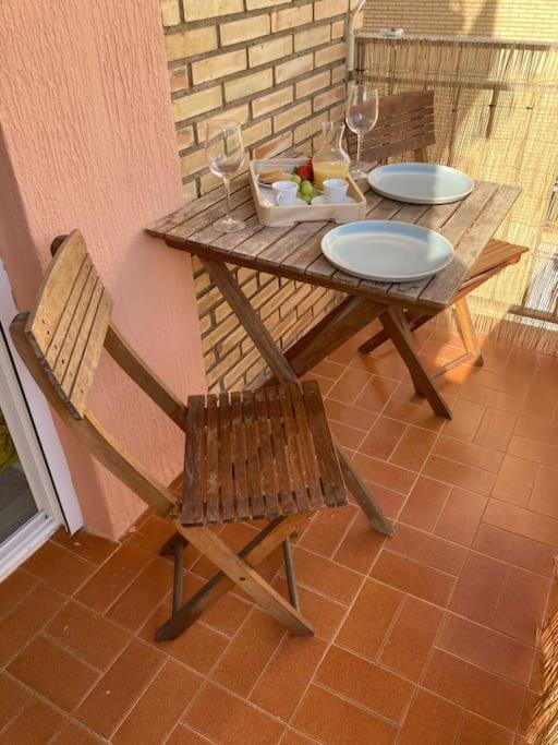 Coqueto Apartamento De Playa Con Piscina Y Terraza Valencia Eksteriør billede