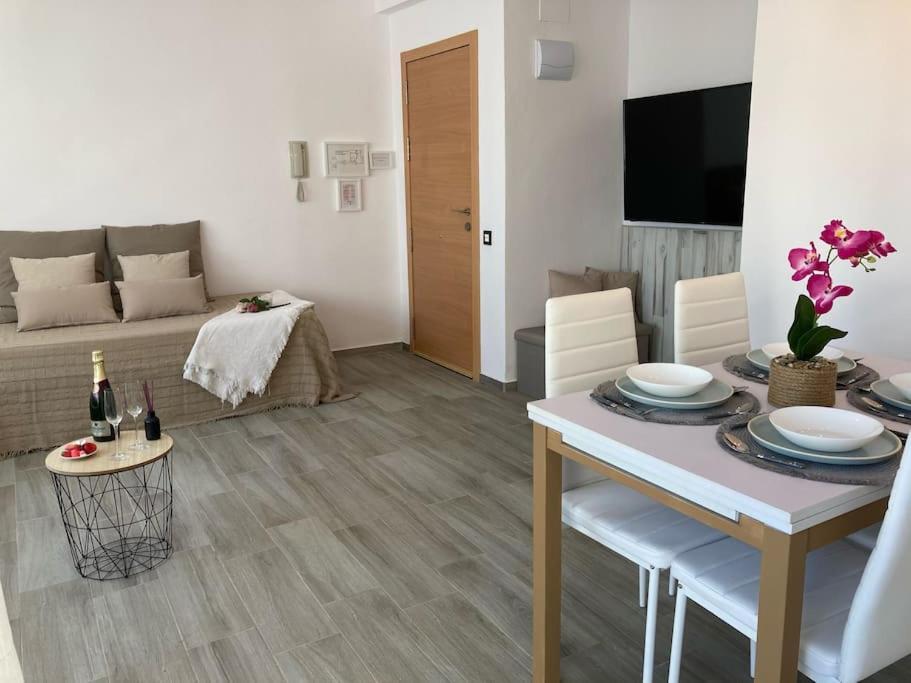 Coqueto Apartamento De Playa Con Piscina Y Terraza Valencia Eksteriør billede